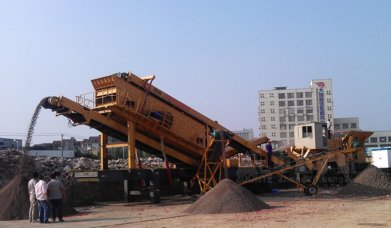 建筑垃圾破碎現場(chǎng)